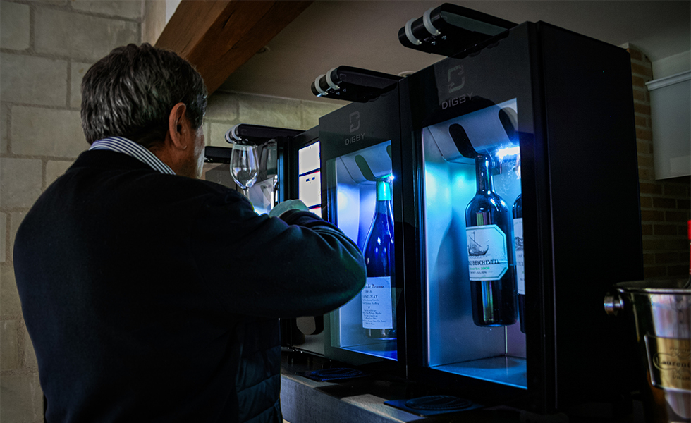 Distributeur de vin au verre Digital 8 bouteilles Digby en libre-service