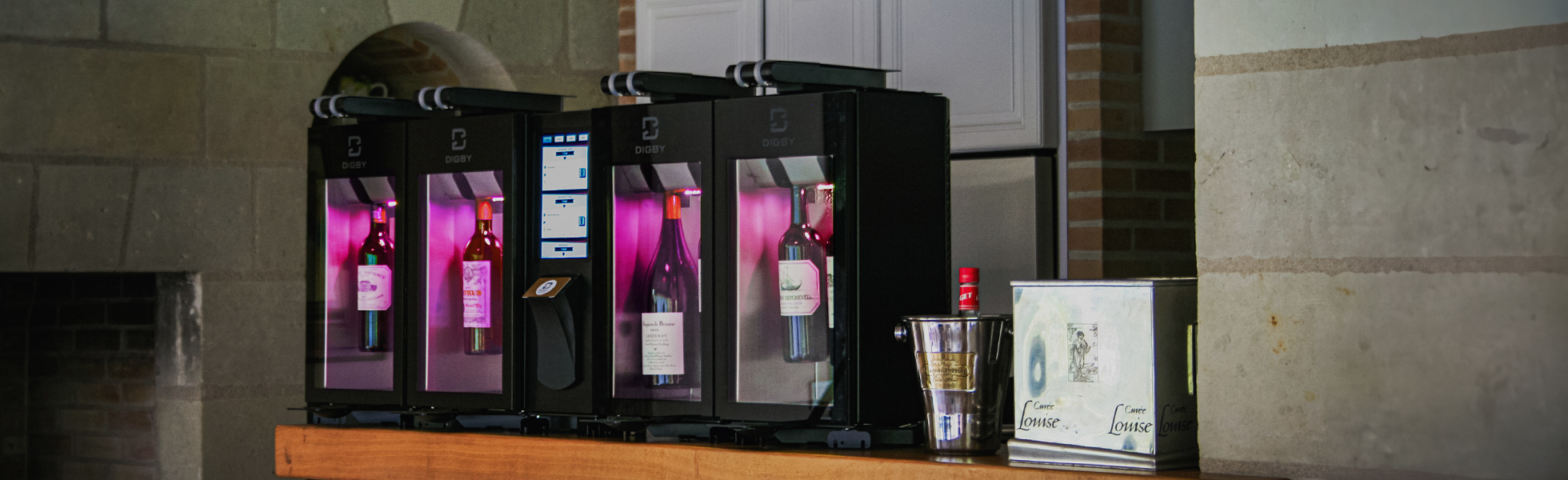 Distributeur de vin au verre Digital 8 bouteilles Digby Digby 8-bottle Digital wine dispenser by the glass