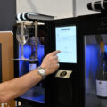 Distributeur de vin au verre Digital 4 bouteilles Digby au salon Food Hotel Tech 2025 à Paris